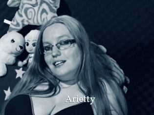 Arietty SexyIdol
