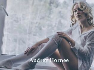 Audrey_Hornee