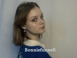 bonniefunnell SexyIdol