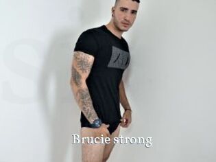 Brucie_strong
