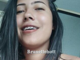 Brunettehott