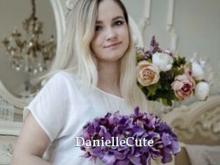 DanielleCute SexyIdol