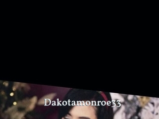 Dakotamonroe33