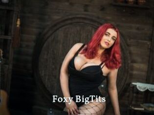 Foxy_BigTits_
