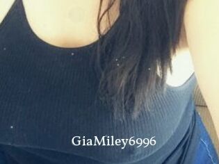 GiaMiley6996