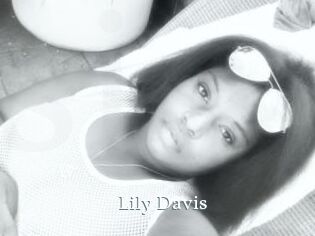 Lily_Davis