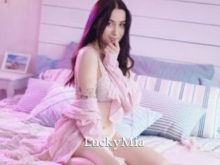 LuckyMia