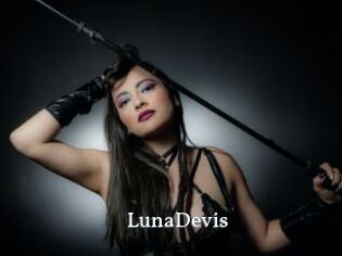 LunaDevis