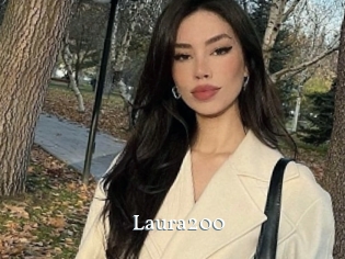 Laura200