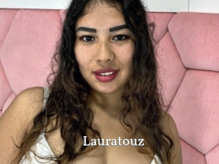 lauratouz SexyIdol