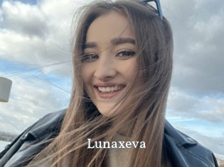 Lunaxeva