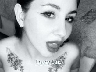 Lusty_luna