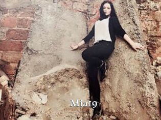 Mia19