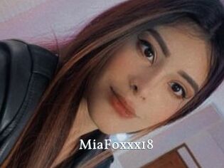 MiaFoxxx18