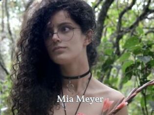 Mia_Meyer
