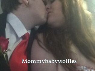 Mommybabywolfies