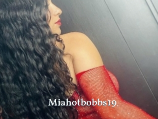 Miahotbobbs19