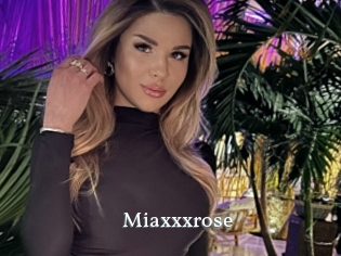 Miaxxxrose