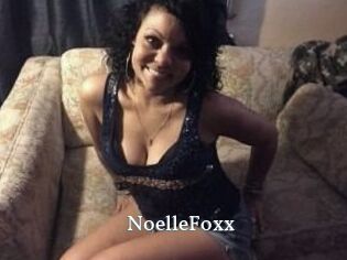 Noelle_Foxx