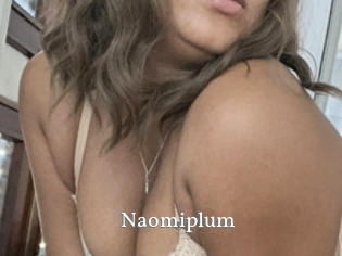 Naomiplum