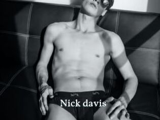 Nick_davis