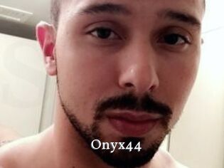 Onyx44