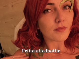 Petitetattedhottie