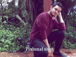 Pixlunal_shot
