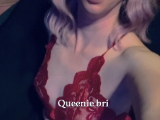 Queenie_bri