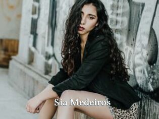 Sia_Medeiros