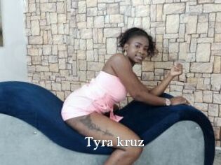 tyra_kruz SexyIdol