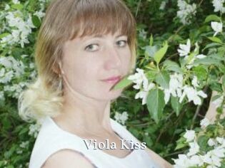 Viola_Kiss_