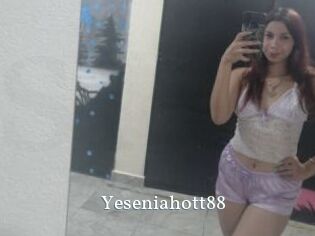 Yeseniahott88