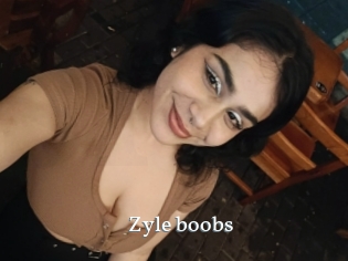 Zyle_boobs